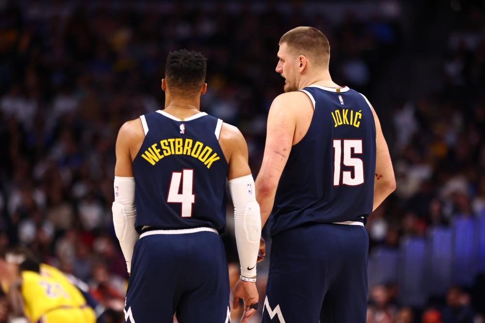 他的观点中 他的观点中