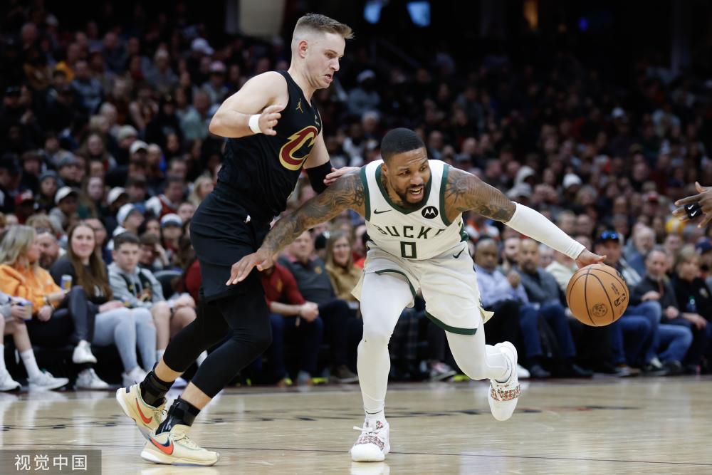 次传球失误 次传球失误