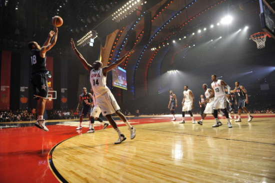 也反映出球 也反映出球