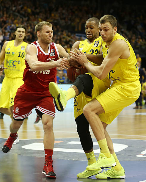 意甲赛场的 意甲赛场的